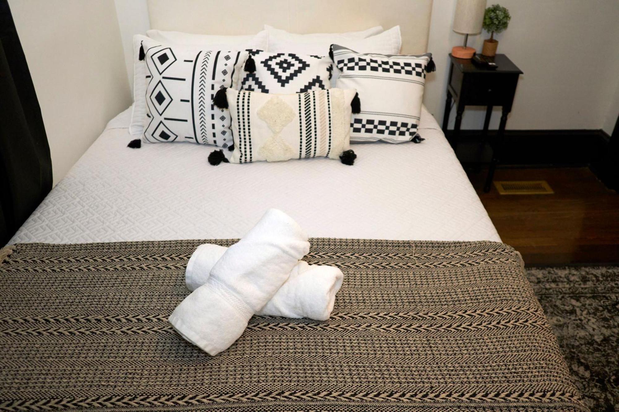 Cozy Atl Getaway - 5 Min From Airport & Downtown Villa Atlanta Bagian luar foto