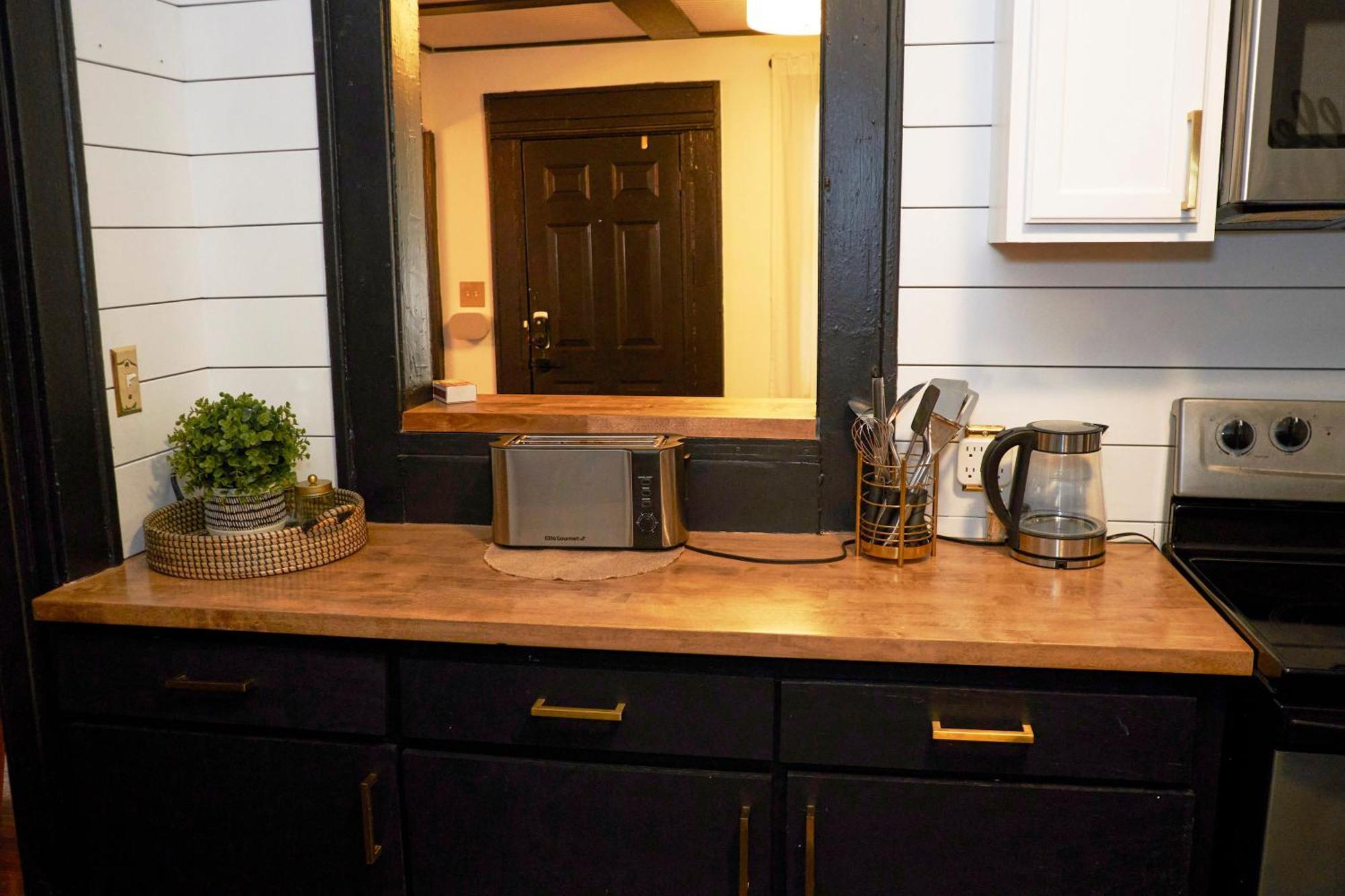 Cozy Atl Getaway - 5 Min From Airport & Downtown Villa Atlanta Bagian luar foto